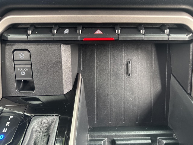 2022 Toyota Tundra SR5 photo 32