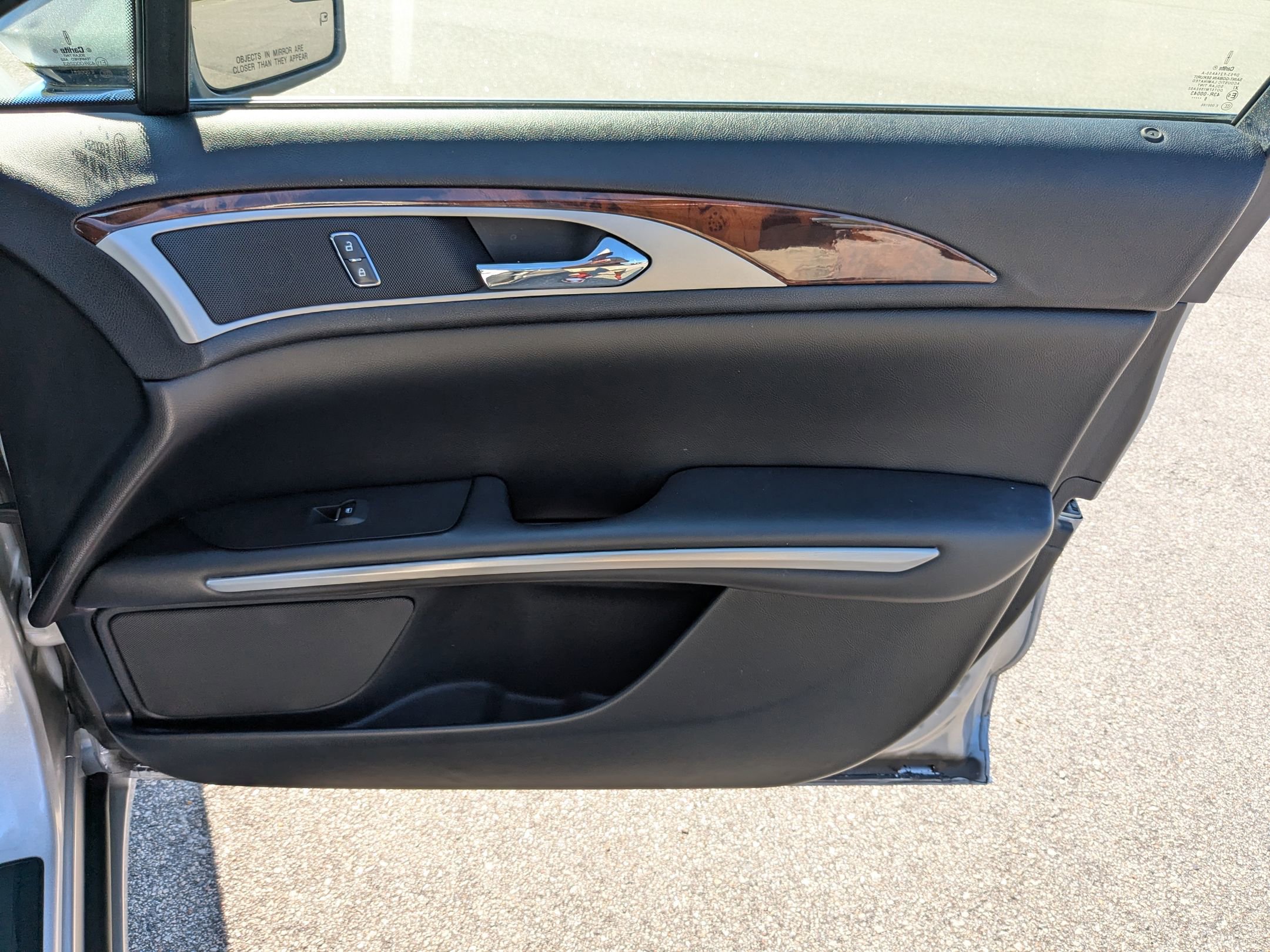 2016 Lincoln MKZ Base photo 33