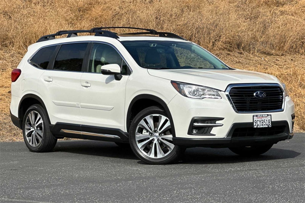 2022 Subaru Ascent Limited photo 2