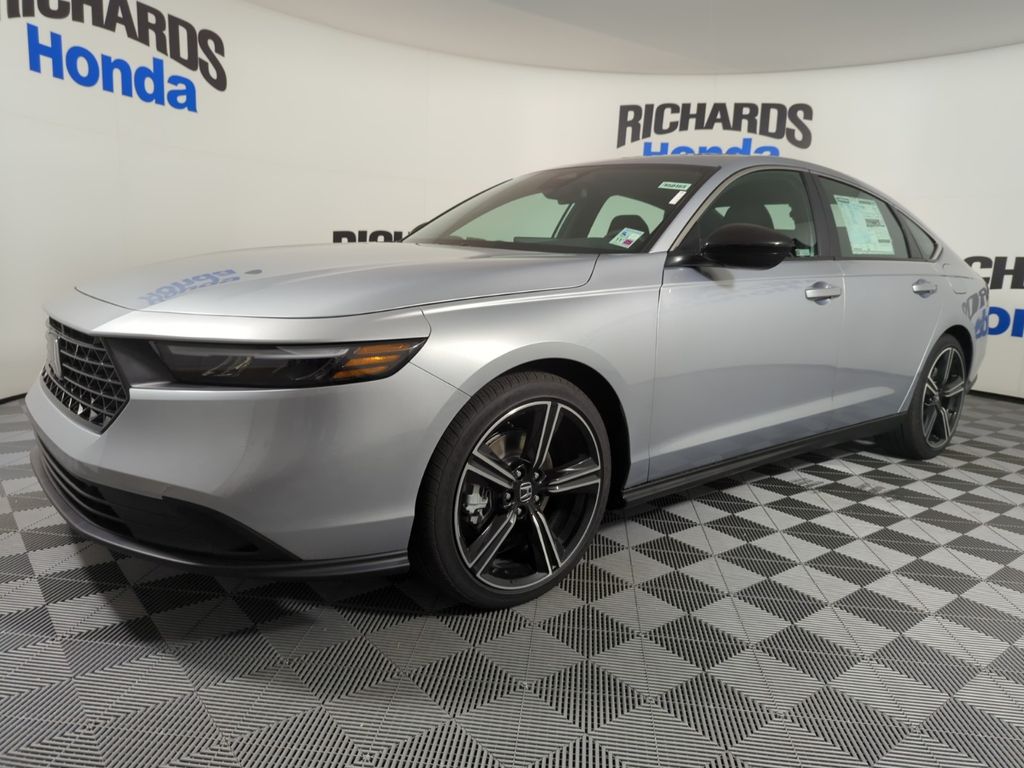 2025 Honda Accord Hybrid Sport's photo