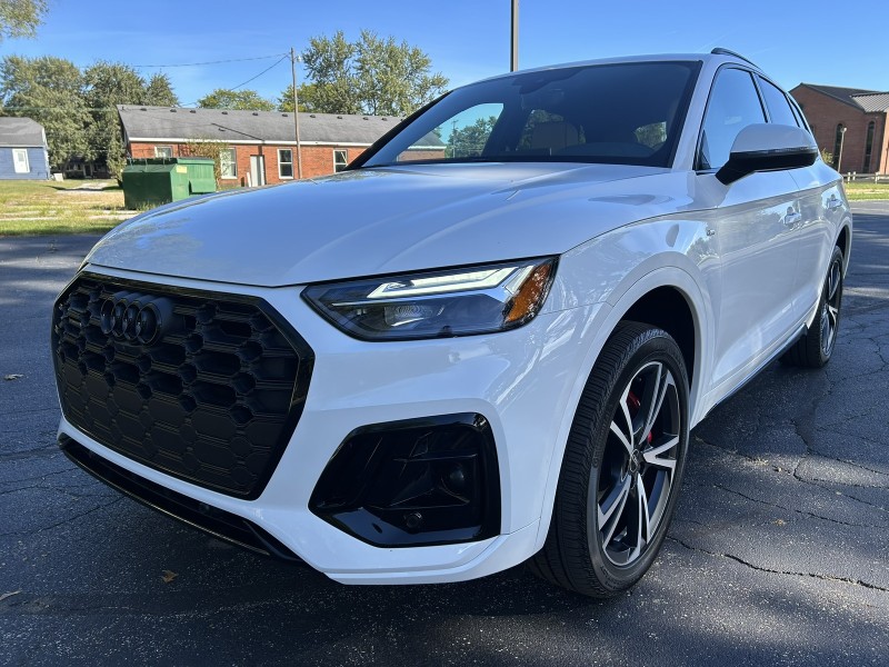 2025 Audi Q5 S line Premium Plus photo 3