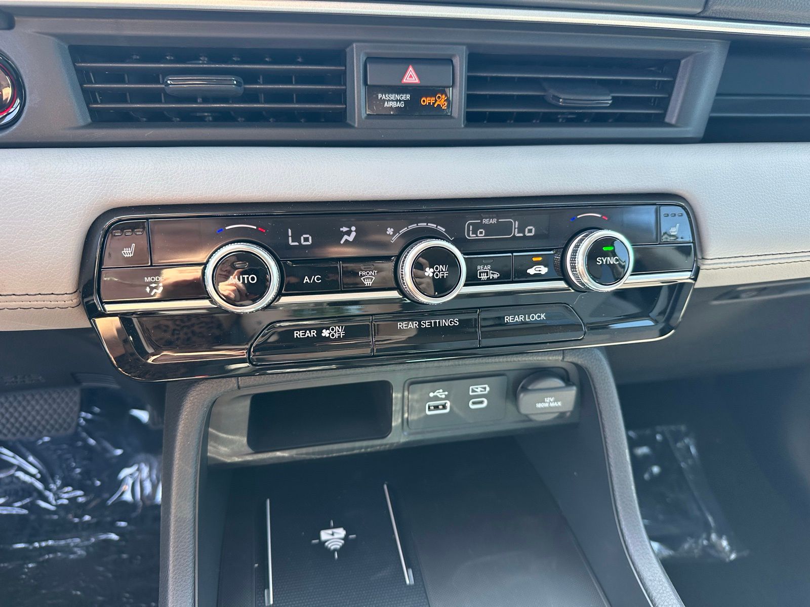 2025 Honda Pilot Touring photo 14