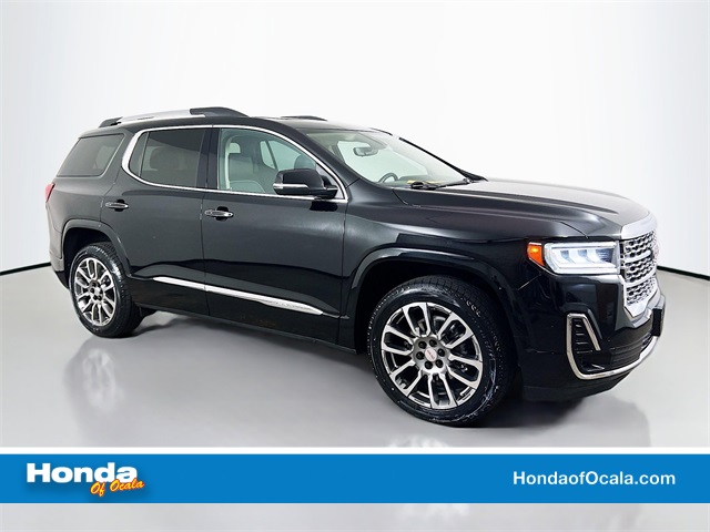 2022 GMC Acadia Denali's photo