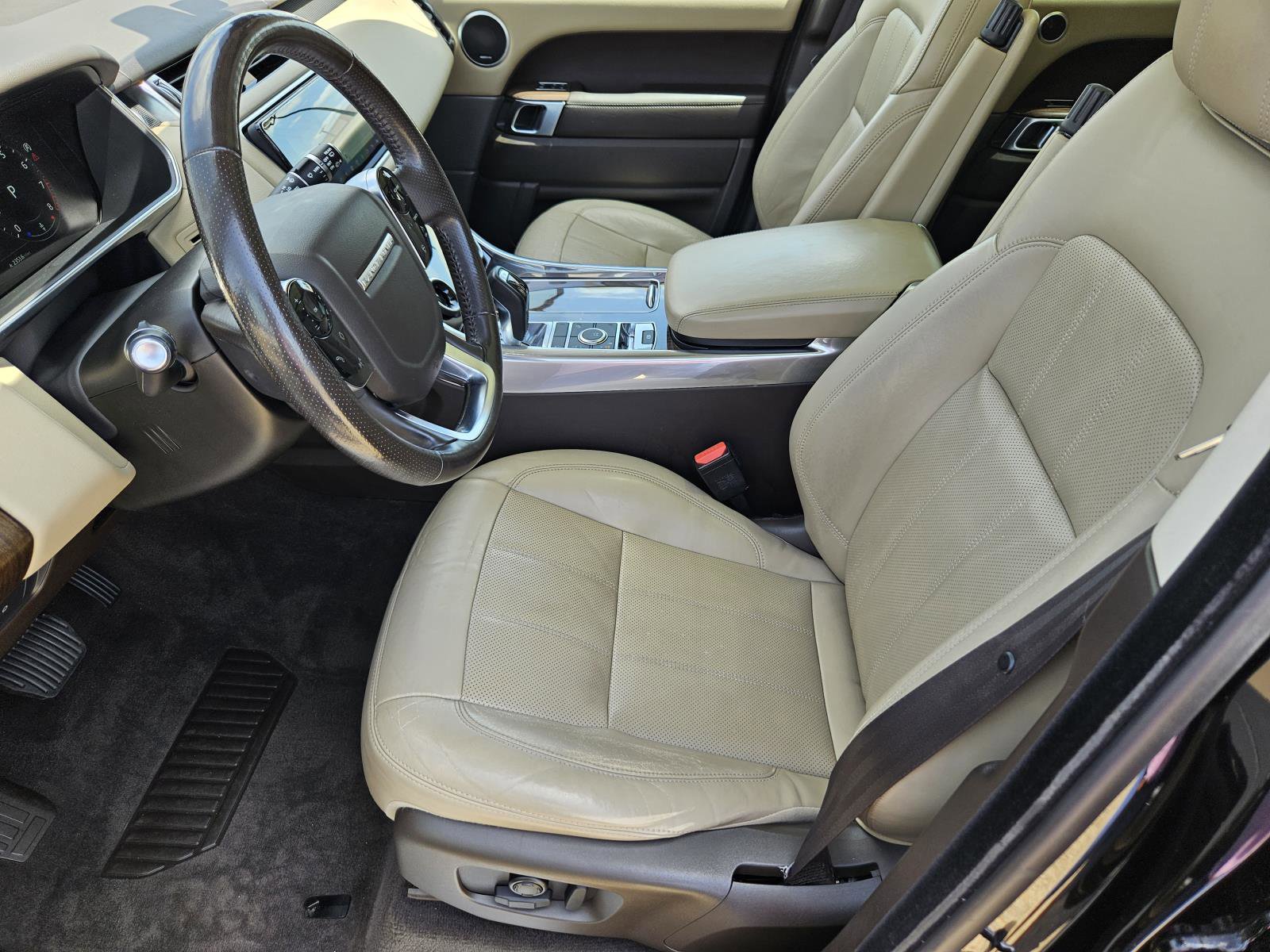2018 Land Rover Range Rover Sport HSE photo 23