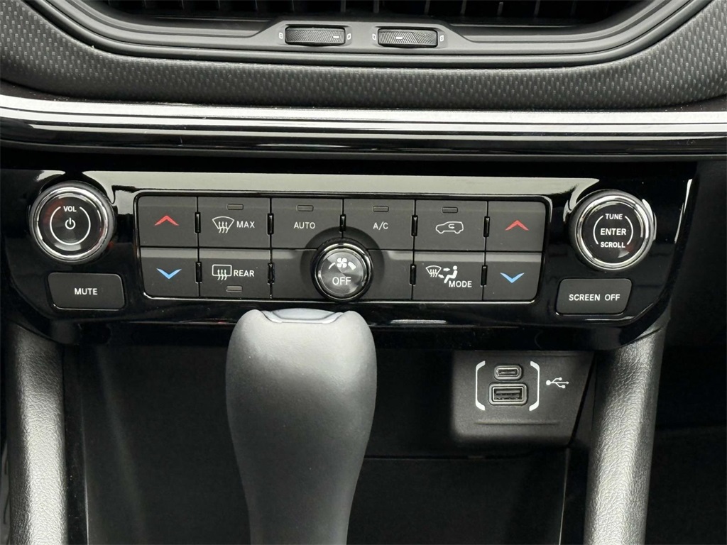 2025 Jeep Compass Limited photo 19