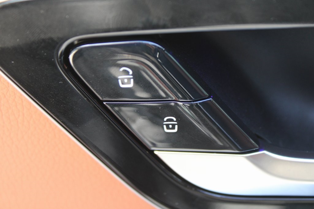 2025 Mercedes Benz GLC 350e 4MATIC photo 21