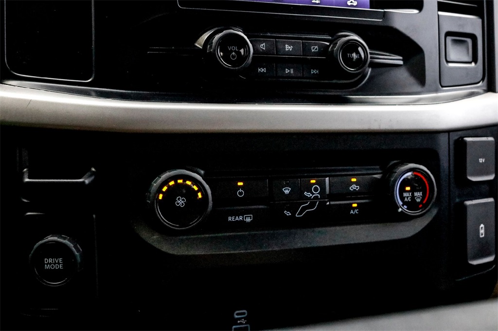 2023 Ford F-150 XLT photo 25