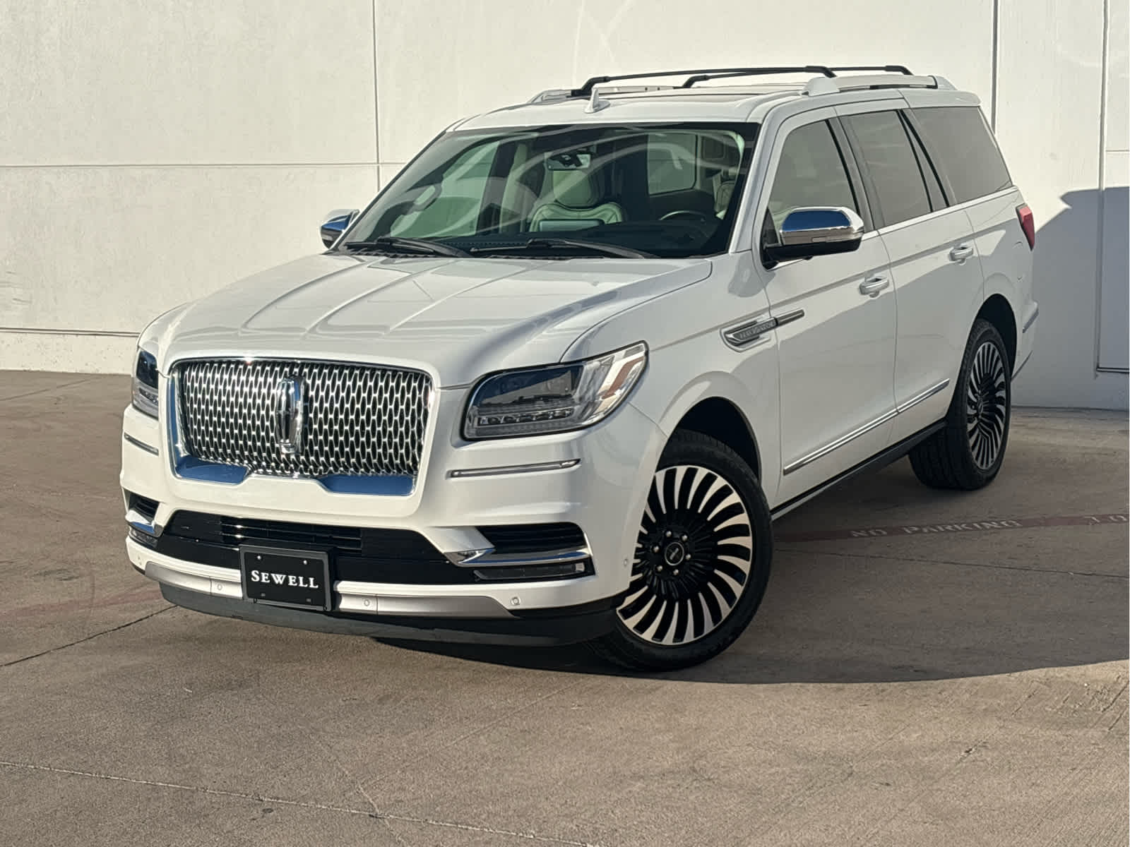 2020 Lincoln Navigator Black Label's photo