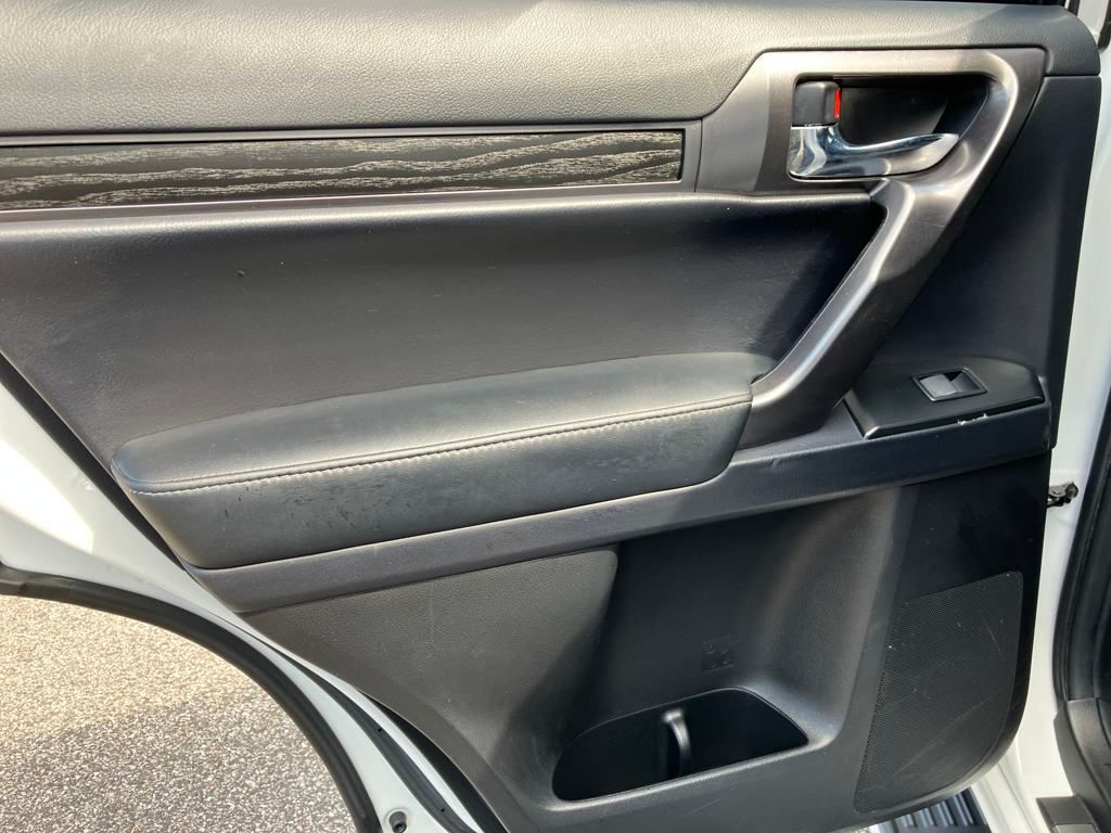 2022 Lexus GX 460 photo 27
