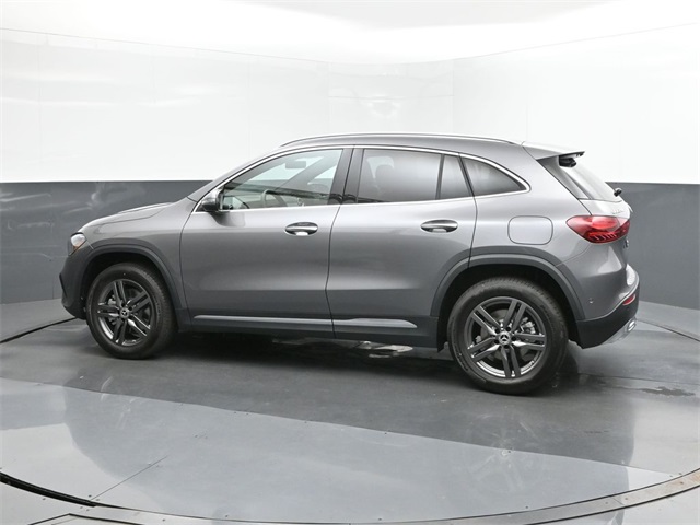 2025 Mercedes Benz GLA 250 photo 4