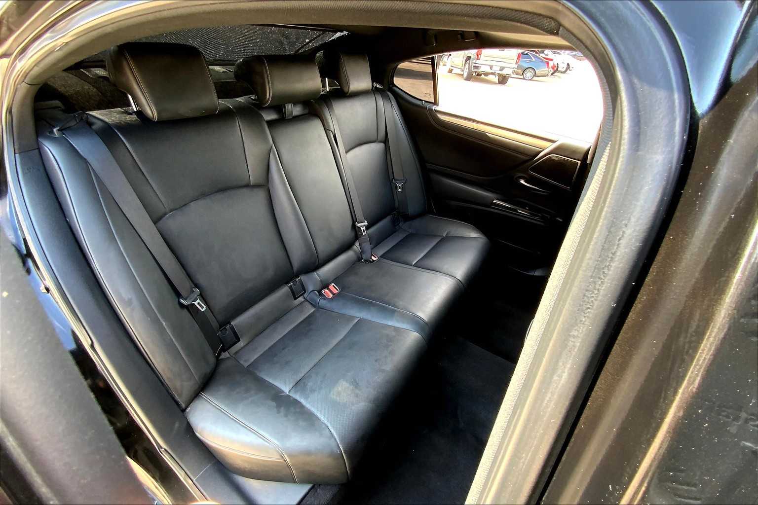 2024 Lexus ES 350 F SPORT Handling photo 18