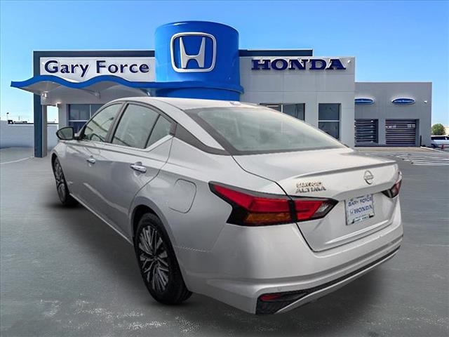 2023 Nissan Altima 2.5 SV photo 3