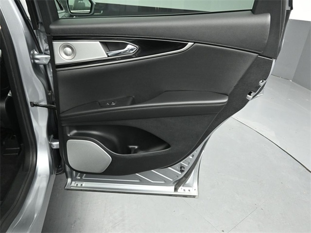 2023 LINCOLN NAUTILUS - Image 28