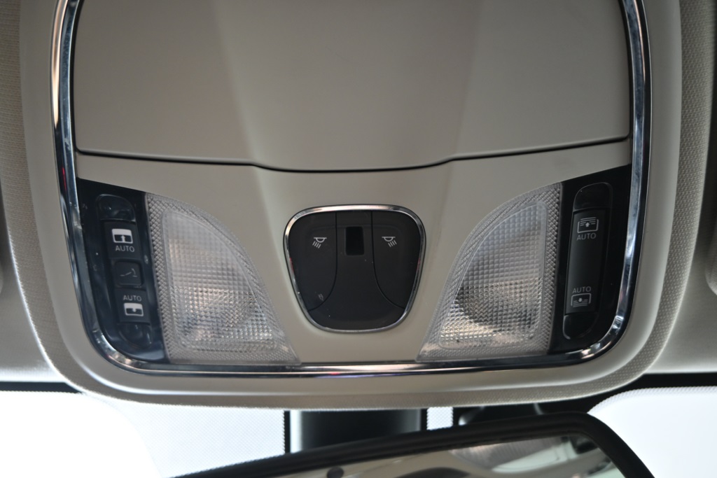 2014 Jeep Cherokee Latitude photo 31