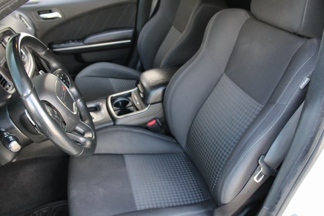 2019 Dodge Charger R/T photo 16