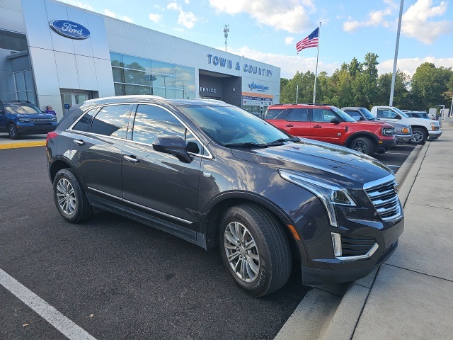 2017 Cadillac XT5 Luxury photo 3
