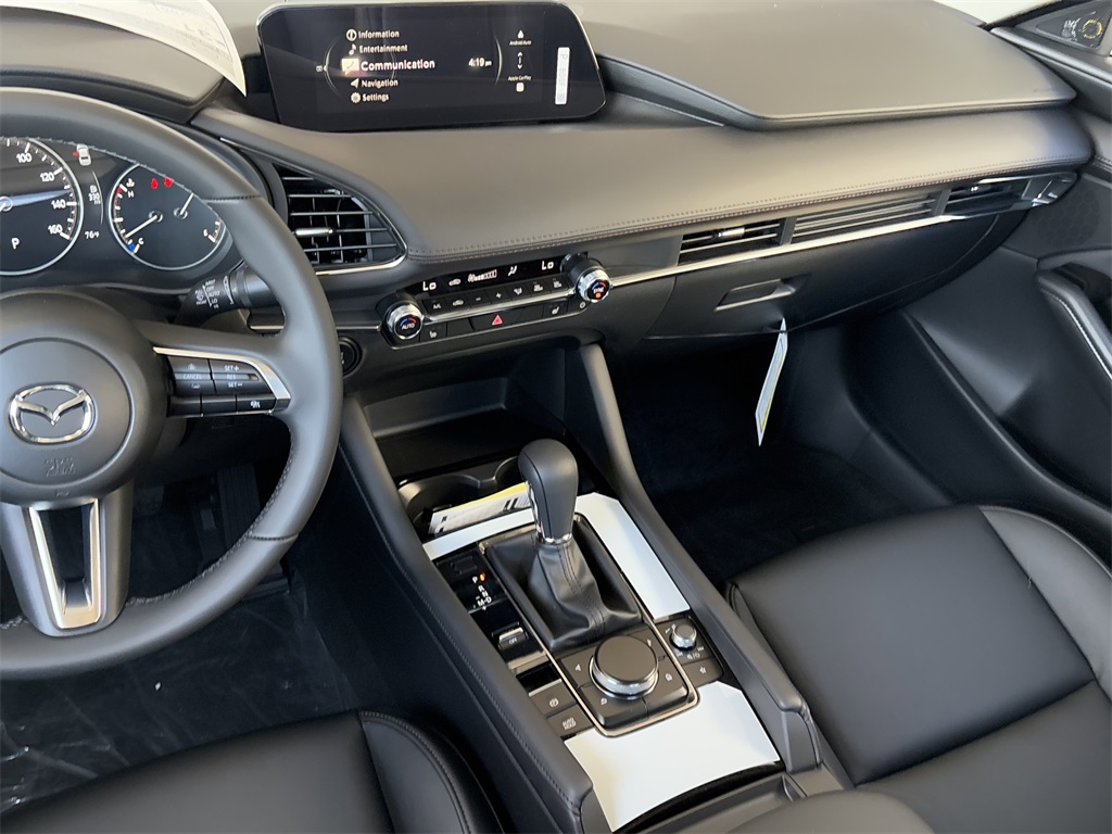 2025 Mazda Mazda3 2.5 s Preferred photo 14