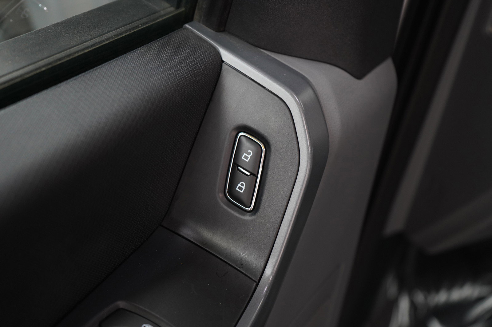 2023 Ford F-150 XL photo 16