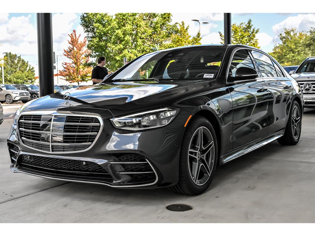 2026 Mercedes Benz S 580 4MATIC photo 3