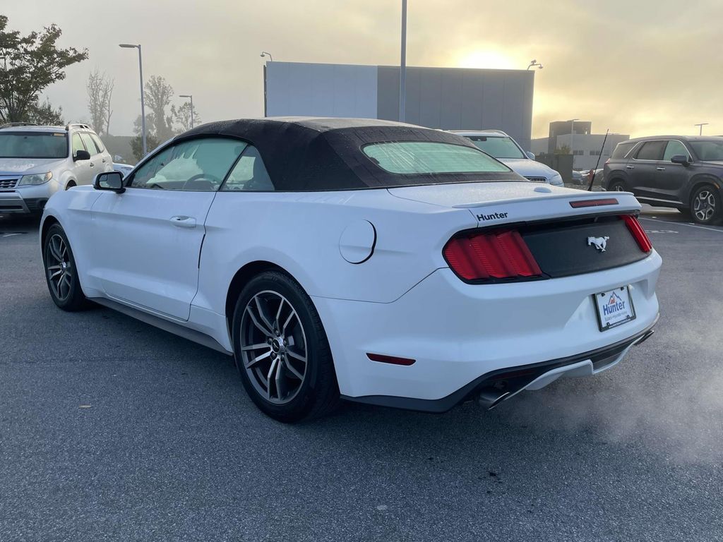 2017 Ford Mustang EcoBoost Premium photo 25