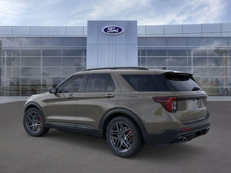 2026 Ford Explorer ST photo 2