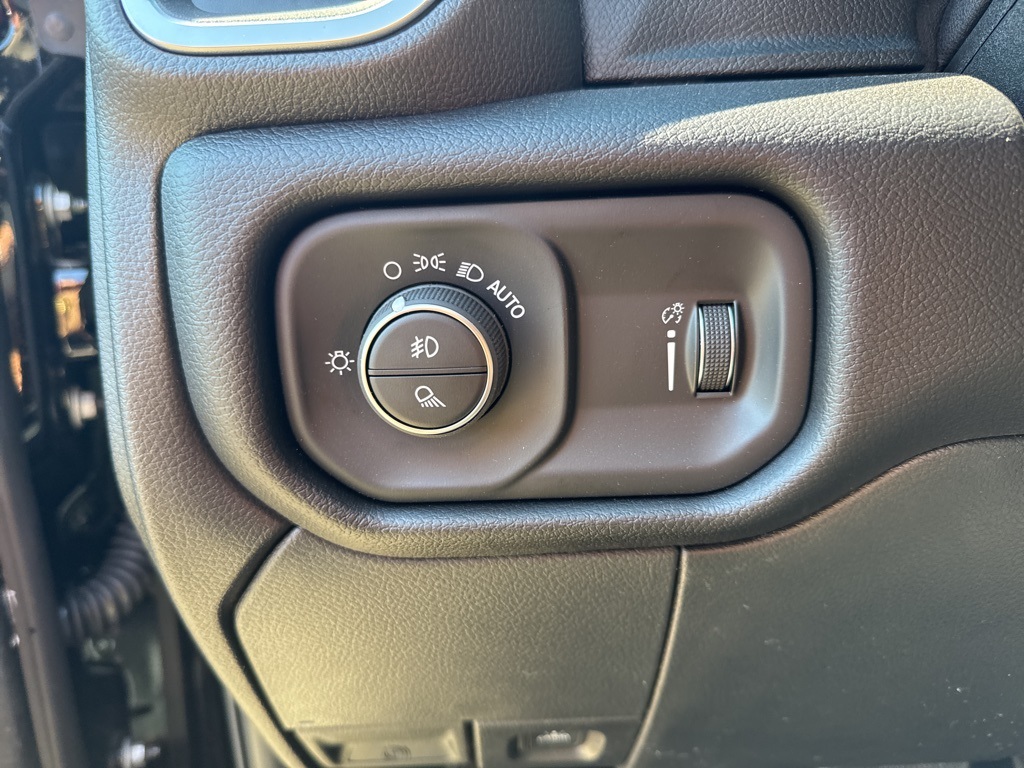 2026 Ram 2500 Big Horn photo 14