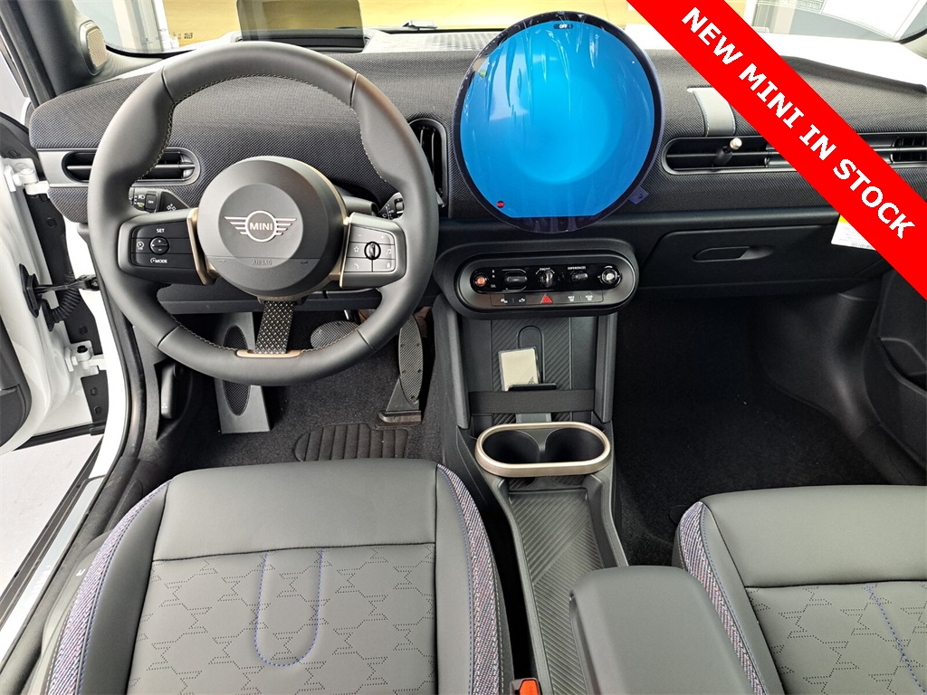 2025 Mini Cooper 4 Door Hardtop Signature photo 9