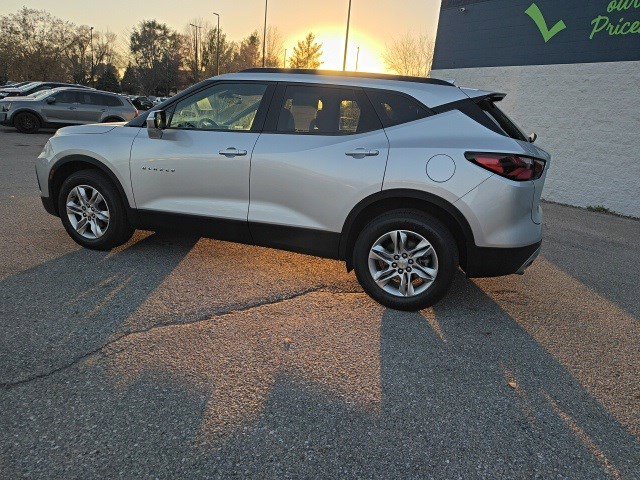 2021 Chevrolet Blazer 1LT photo 2