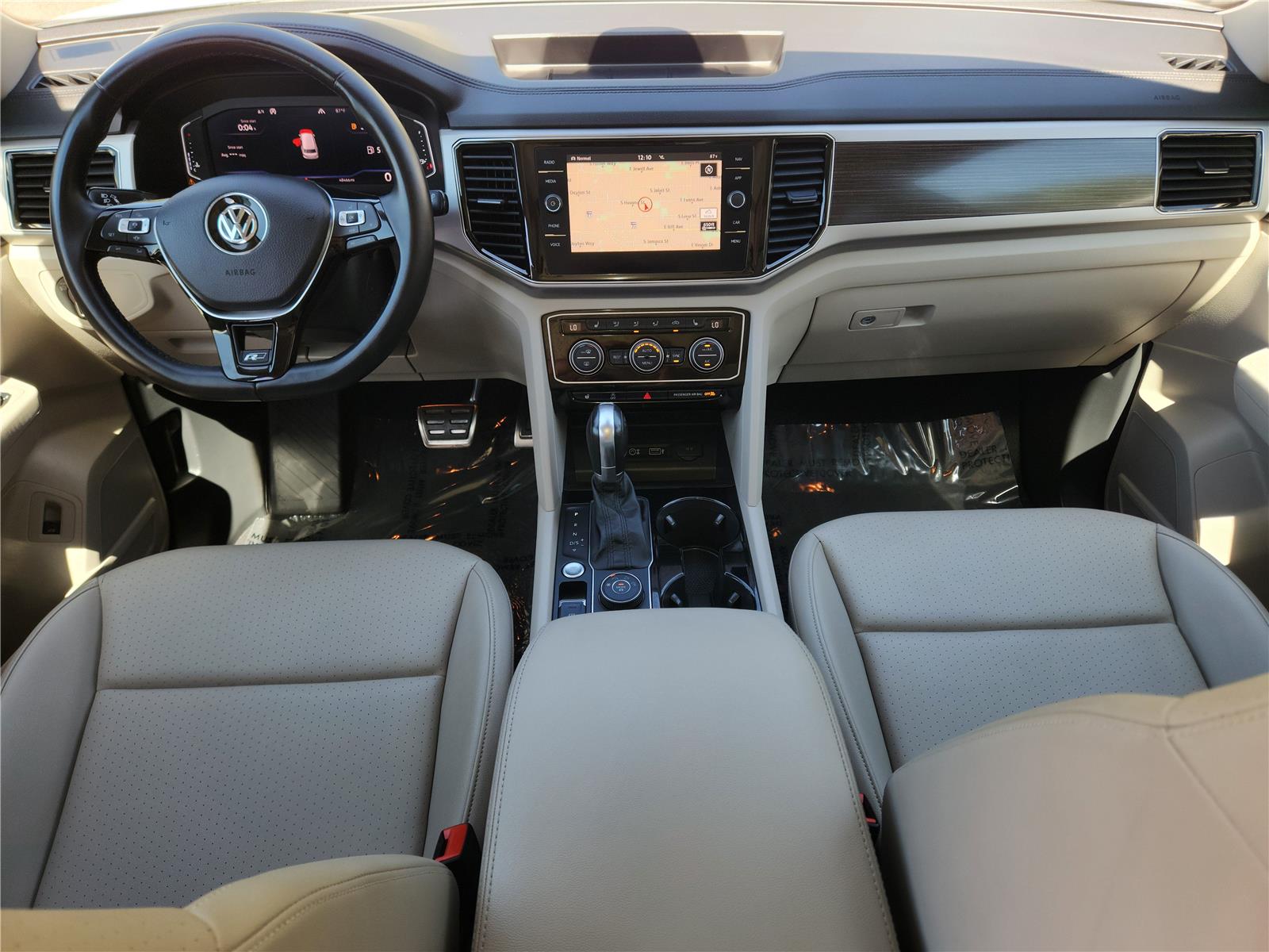 2019 Volkswagen Atlas V6 SEL R-Line photo 9