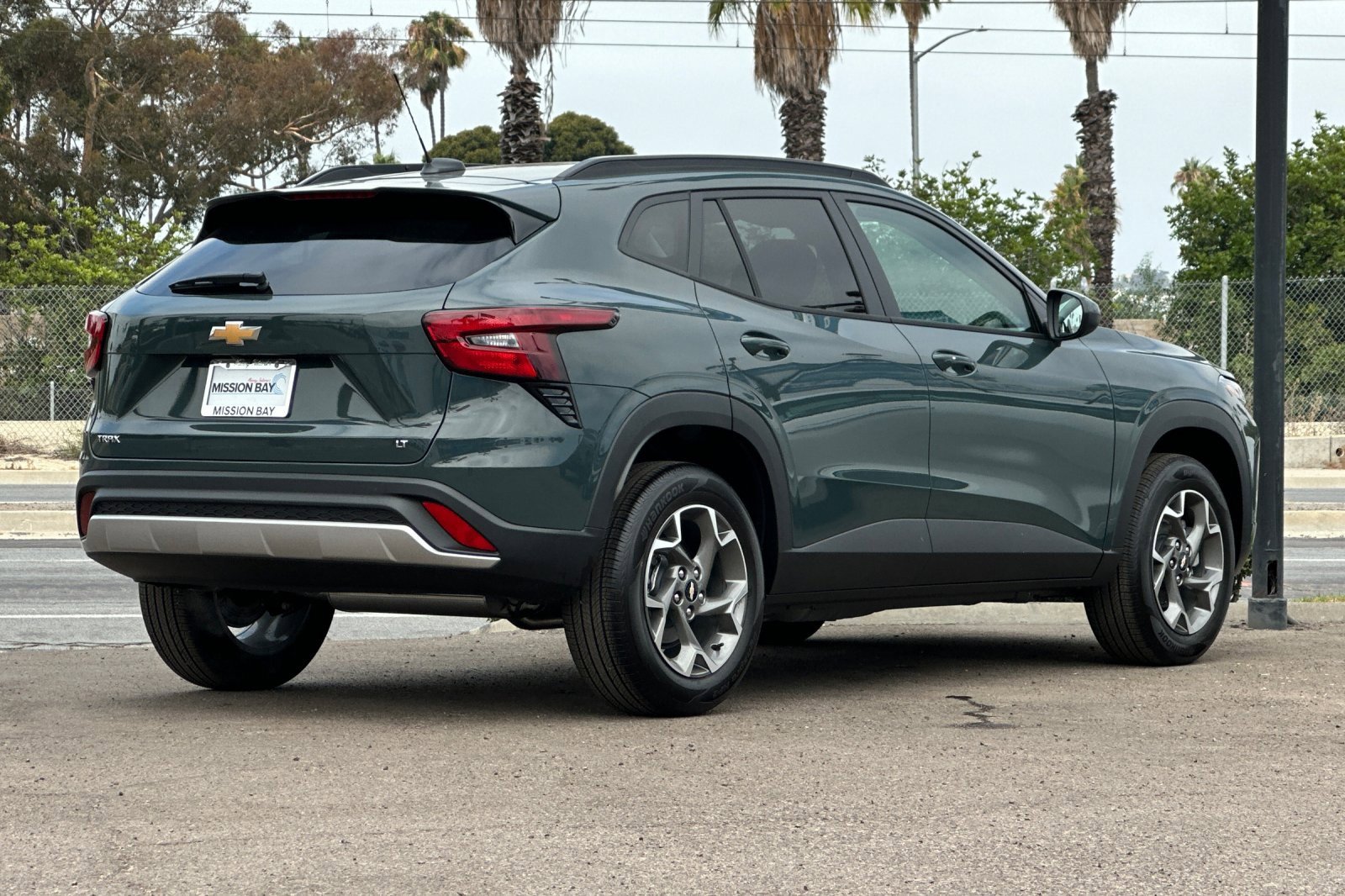 2025 Chevrolet Trax LT photo 4
