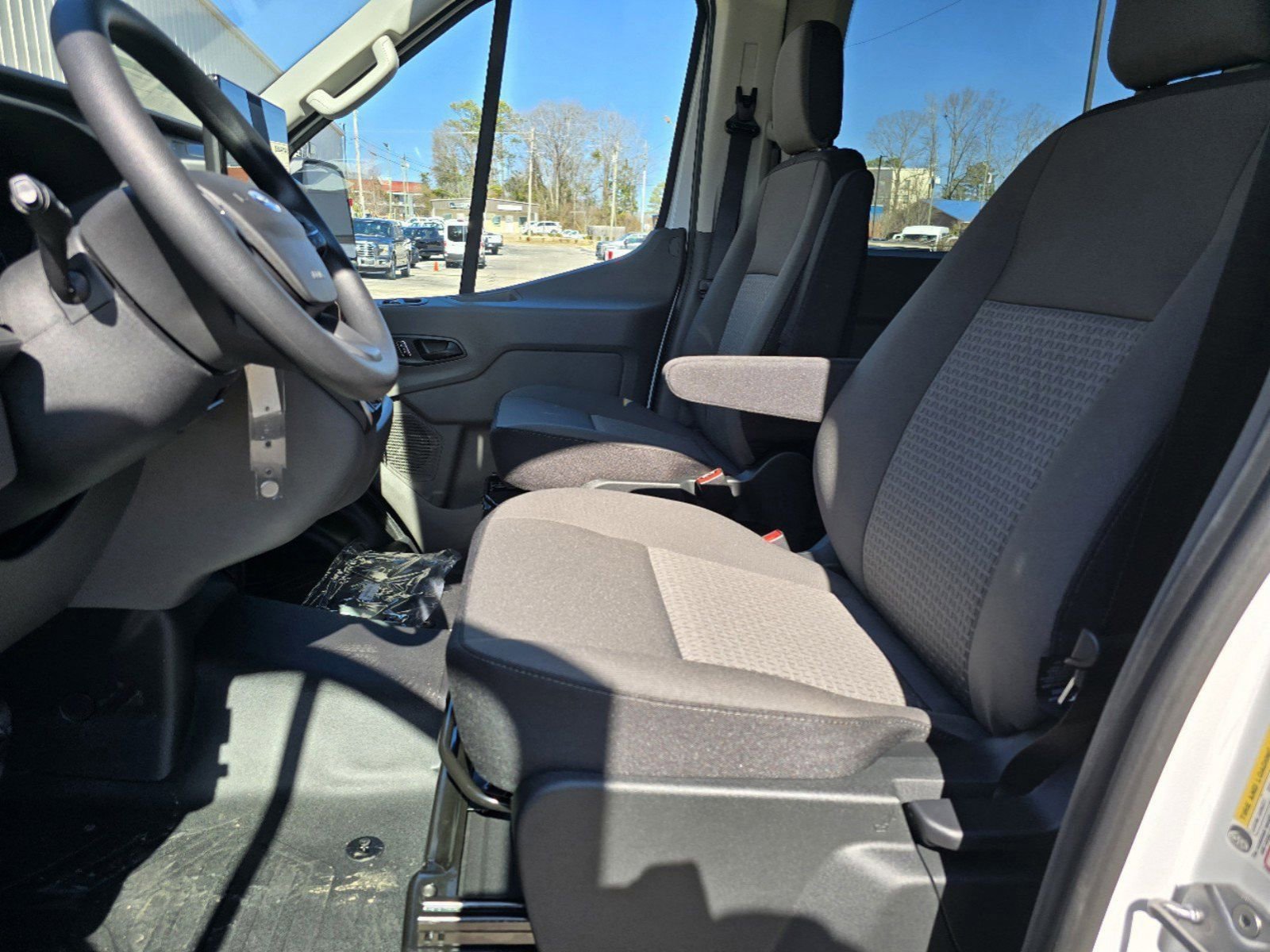 2024 Ford Transit Passenger XL photo 19