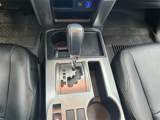 2020 Toyota 4Runner SR5 photo 23