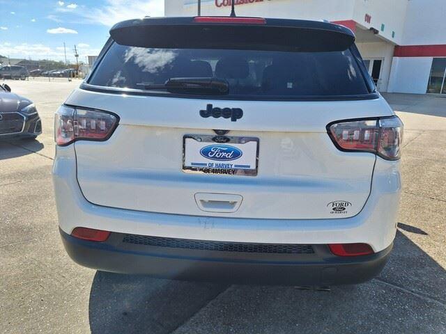 2019 Jeep Compass Altitude photo 3