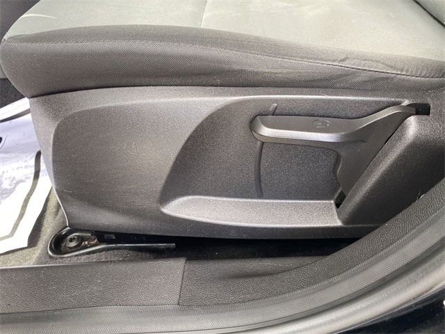 2016 Ford Fiesta S photo 3