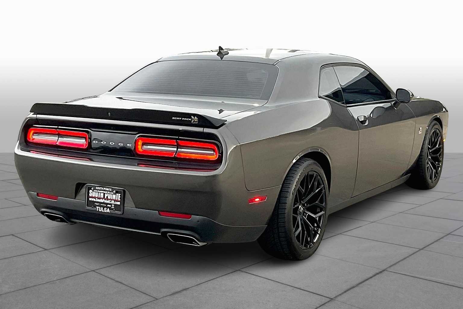 2021 Dodge Challenger R/T Scat Pack photo 12