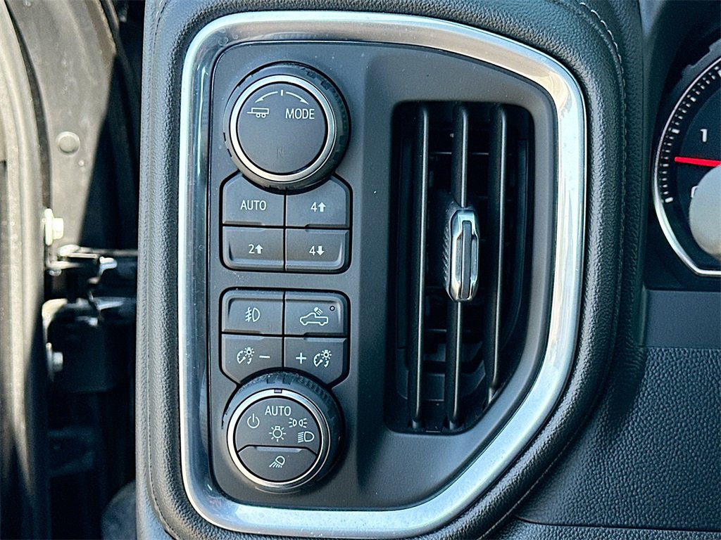 2022 Chevrolet Silverado 3500HD LTZ photo 5