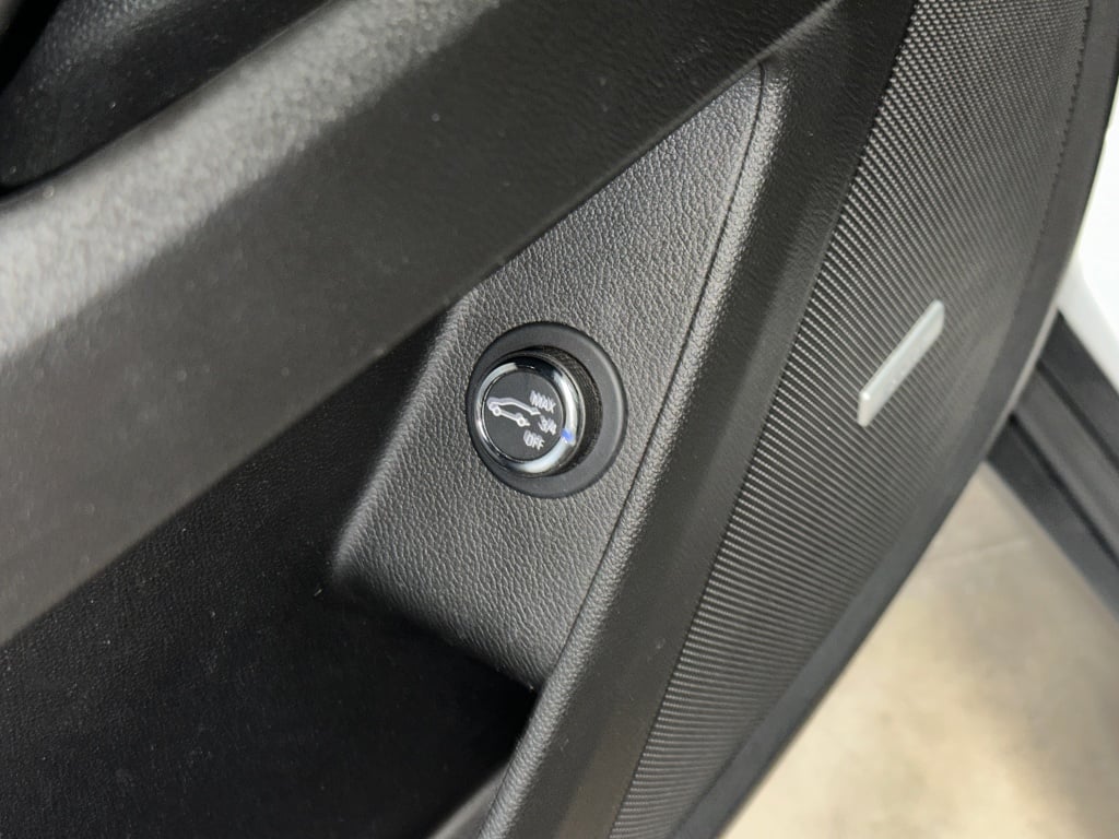 2022 Chevrolet Traverse RS photo 3