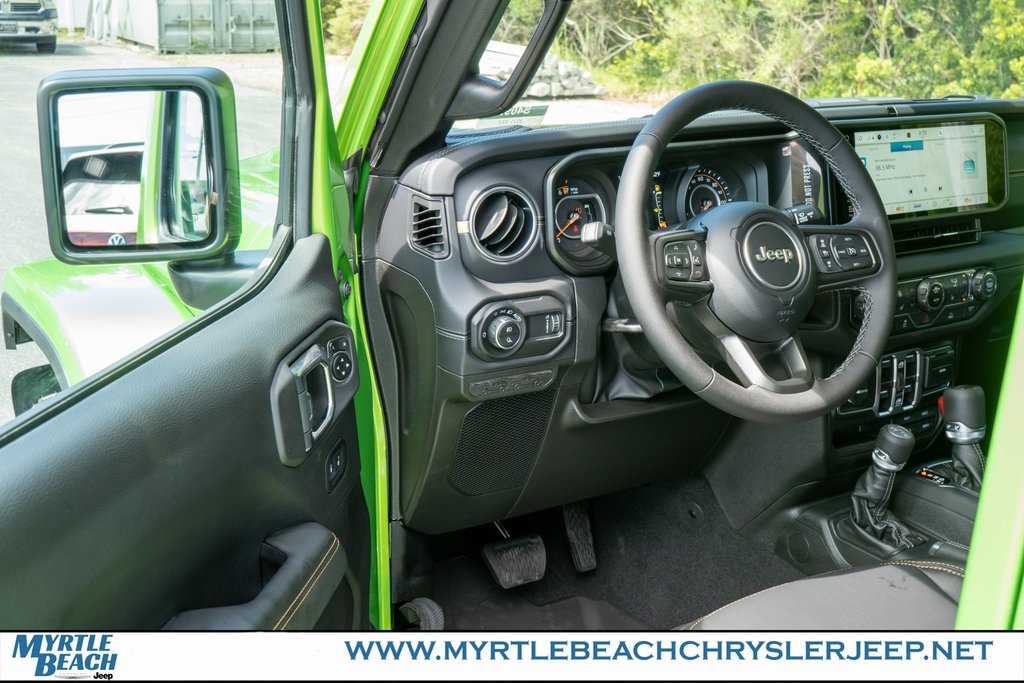 2025 Jeep Gladiator Sport photo 13