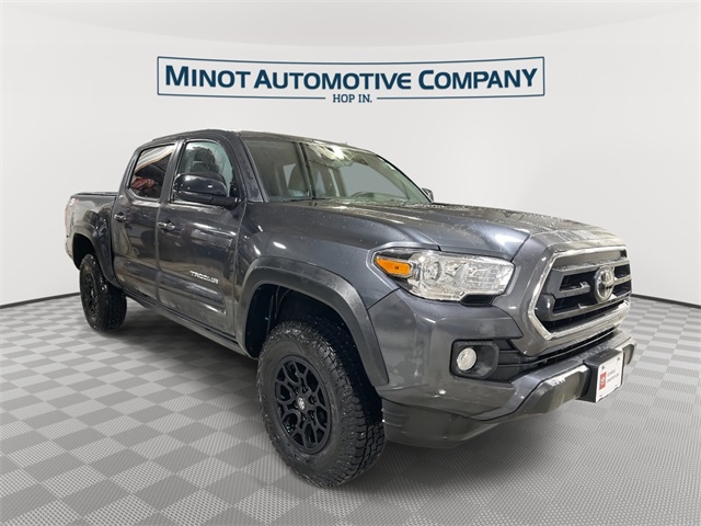 2023 Toyota Tacoma SR5's photo