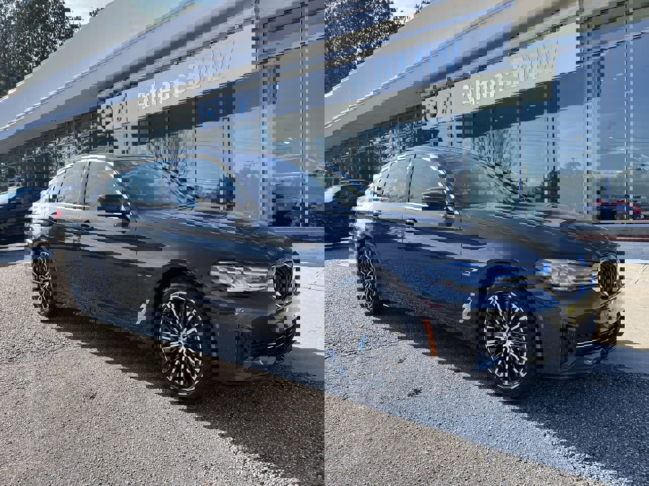 2023 BMW 5 Series 530e's photo