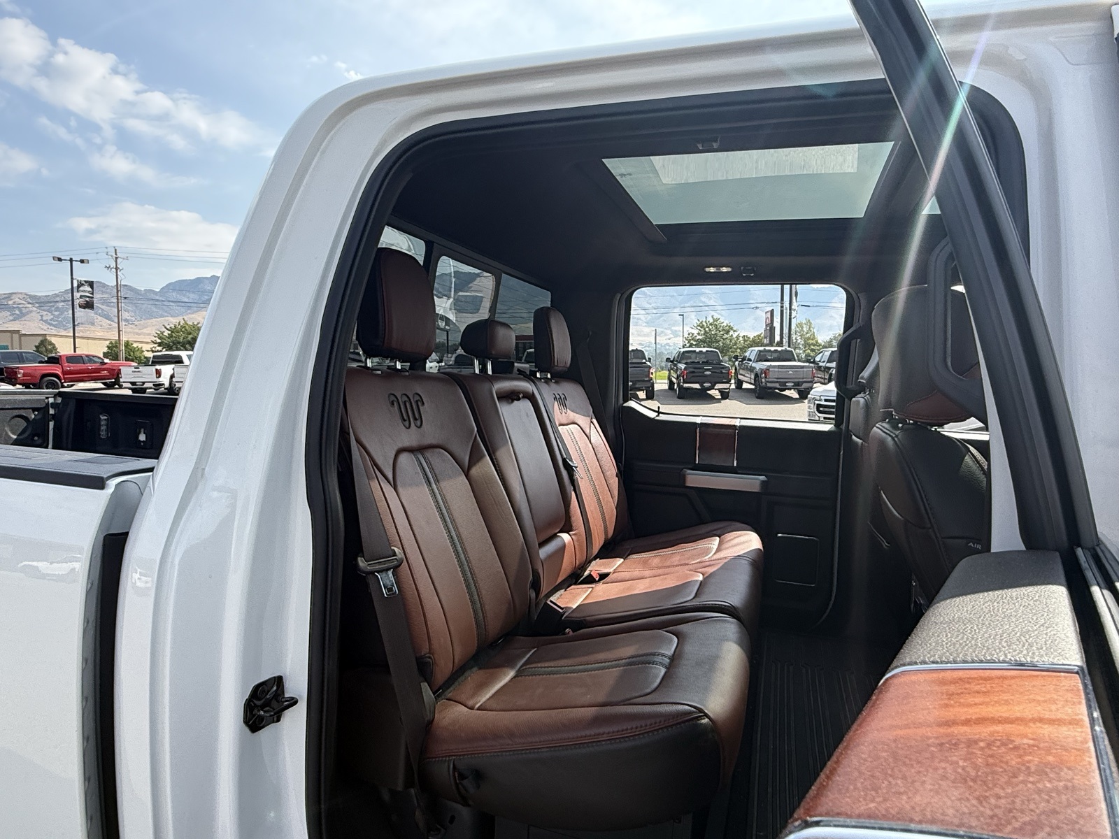 2022 Ford F-350 photo 10