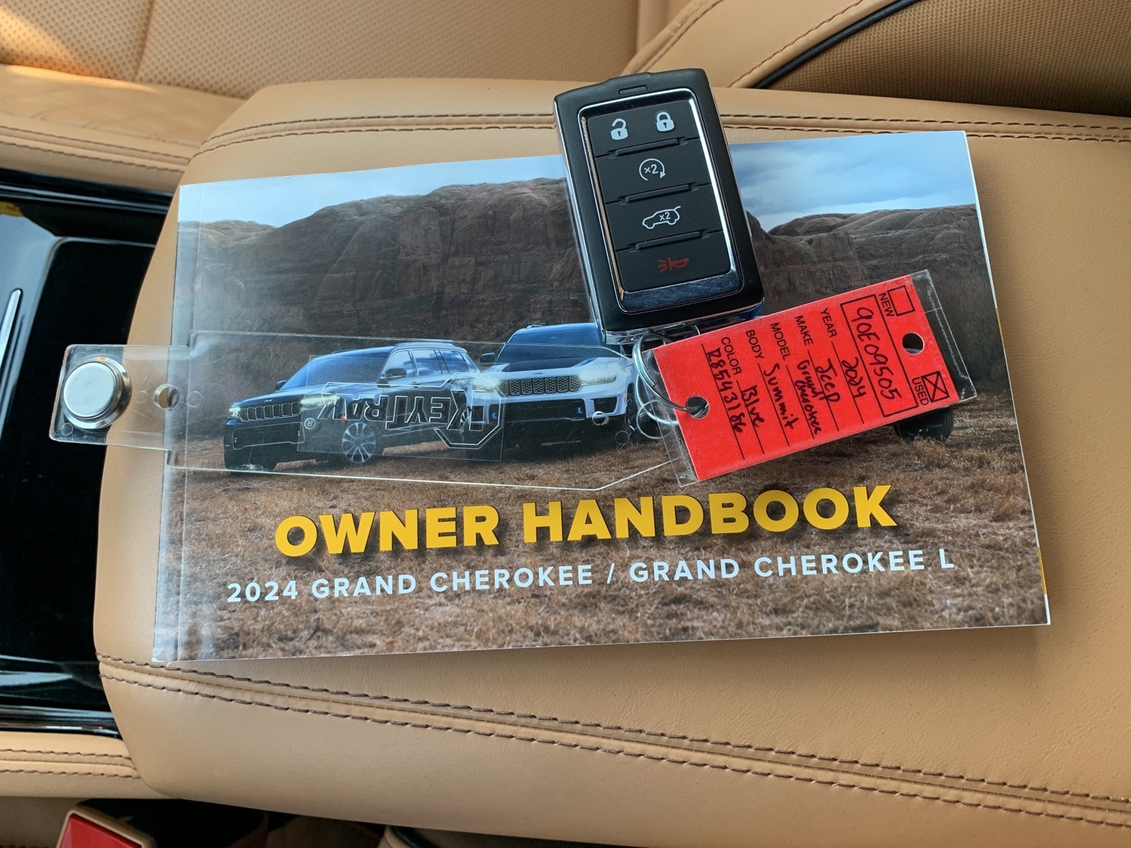 2024 Jeep Grand Cherokee L Summit photo 21