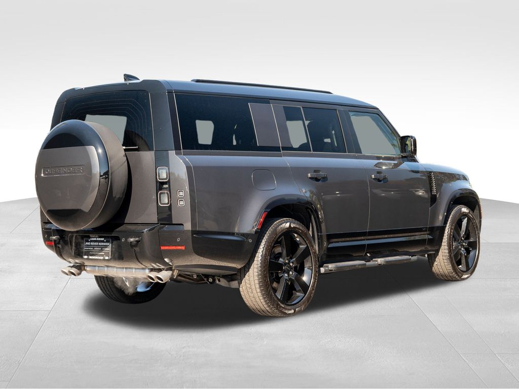 2026 Land Rover Defender 130 V8 photo 4