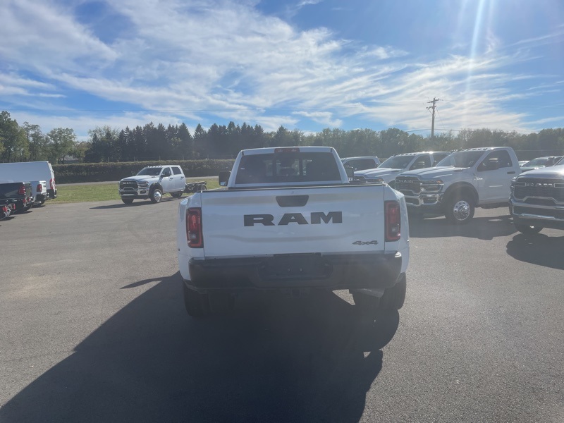 2026 Ram 3500 Tradesman photo 4