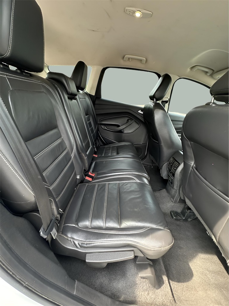 2019 Ford Escape Titanium photo 17