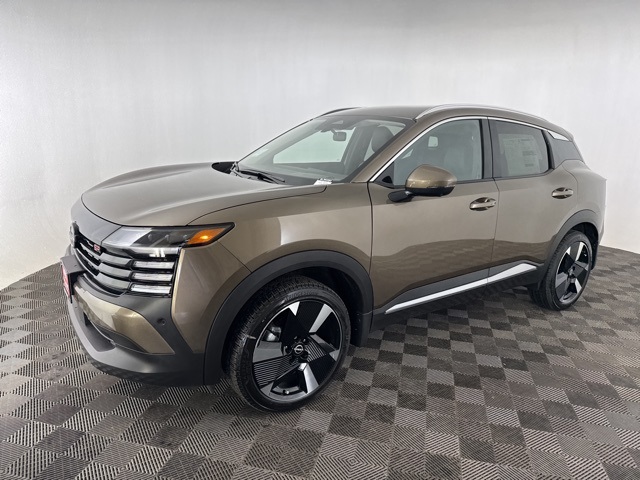 2025 Nissan Kicks SR photo 3
