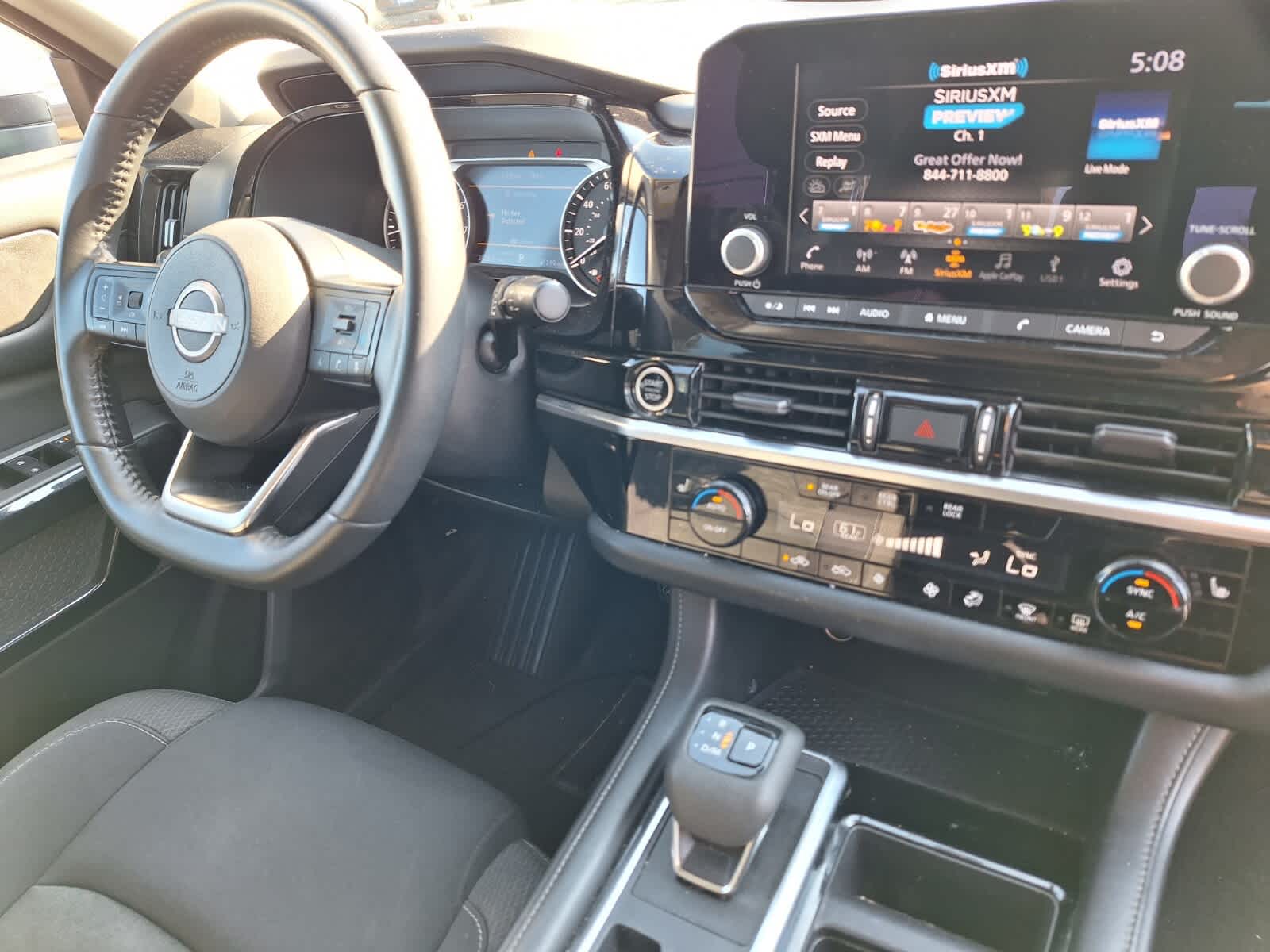 2024 Nissan Pathfinder SV photo 27