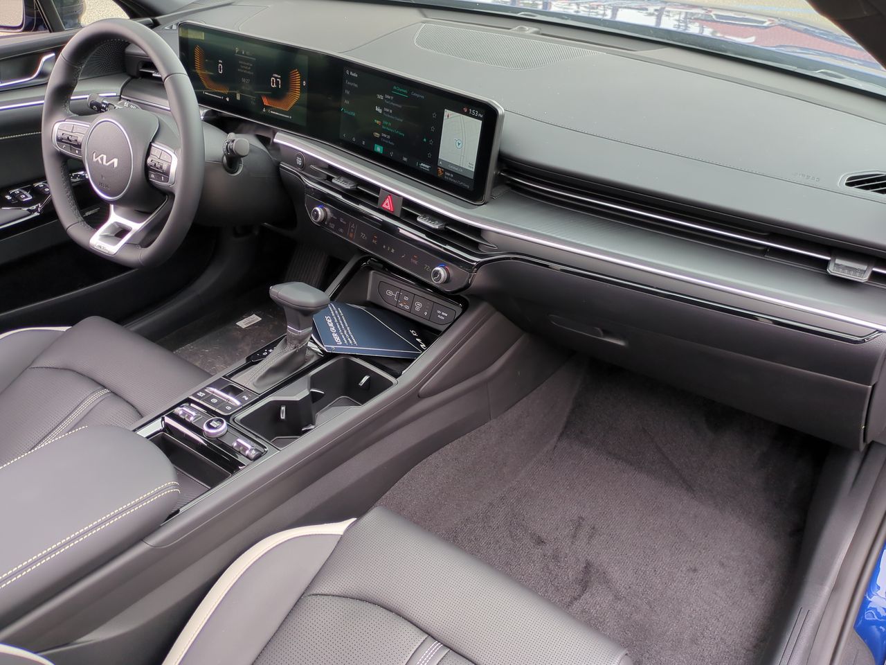 2025 Kia K5 GT-Line photo 24