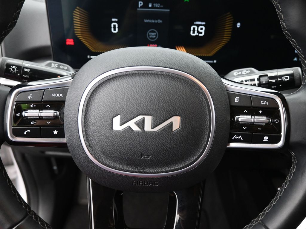2024 Kia Sorento S photo 12