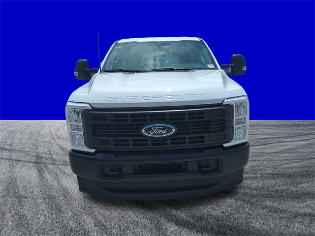 2025 Ford F-350 XL photo 9